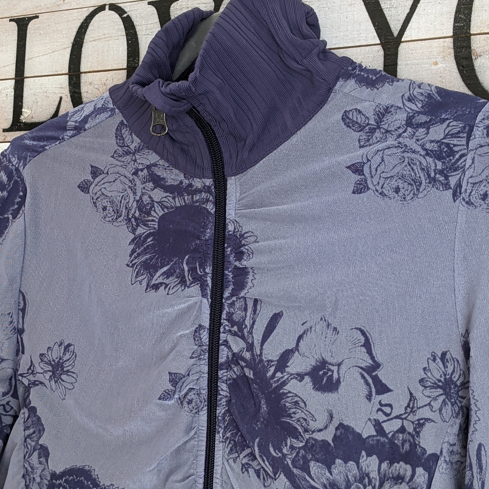 Lululemon Raja Reversible Track Jacket Floral - Picture 8 of 15